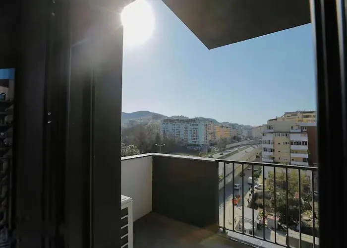 Hideaways 2 , Stunning View & Luxury * Tirana